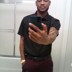 Meet your Posher, Jonathan